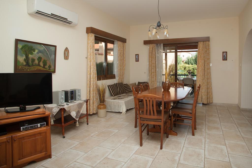 קורל ביי Villa Natasha חדר תמונה
